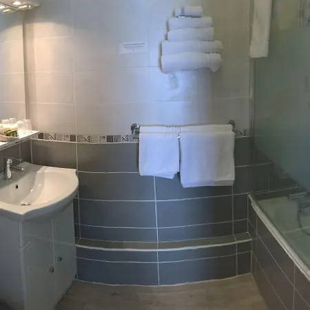 Logis Restaurant Le Mirador 포르티하뉴