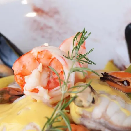 Logis Restaurant Le Mirador 포르티하뉴