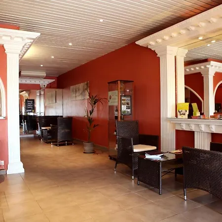 Logis Restaurant Le Mirador 호텔 3*