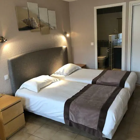 호텔 Logis Restaurant Le Mirador 3*