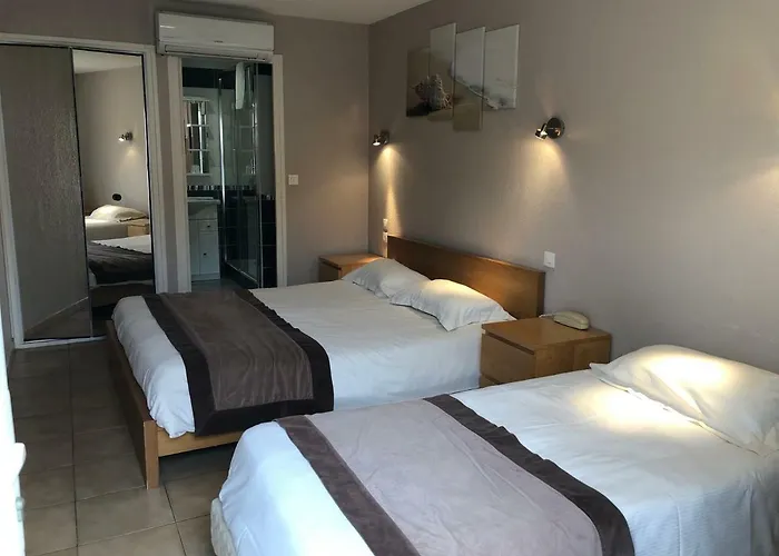 Ξενοδοχείο Logis Restaurant Le Mirador 3*