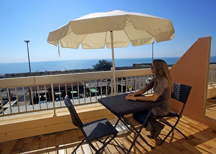Hotel Logis Restaurant Le Mirador Portiragnes